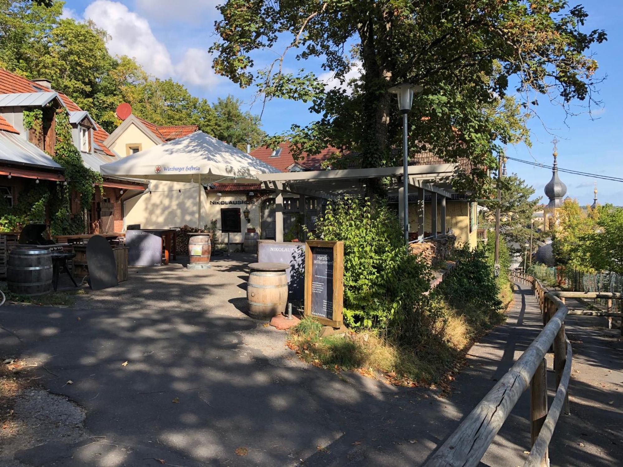 Exklusives In Lage Mit Pool, Sauna, Terrasse - Der Johannishof Ferienhaus Würzburg